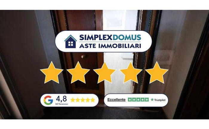 Appartamento con 5 locali in vendita in Piazza Mercato, Mercato, Napoli