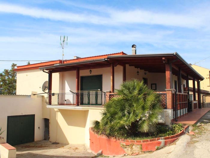 Casa con 5 locali in vendita in Via Regio Tratturo, Nova Siri