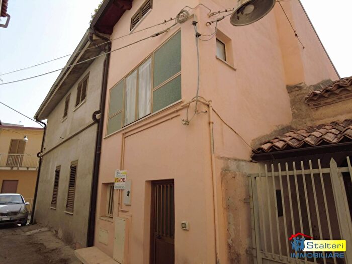 Casa bilocale in vendita in Vico Primo Giuseppe Mazzini, Siderno