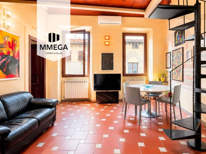 Appartamento quadrilocale in vendita in Via Maggio, Santo Spirito, Firenze