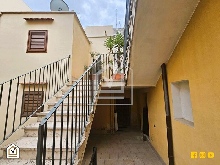 Appartamento trilocale in vendita in Trani