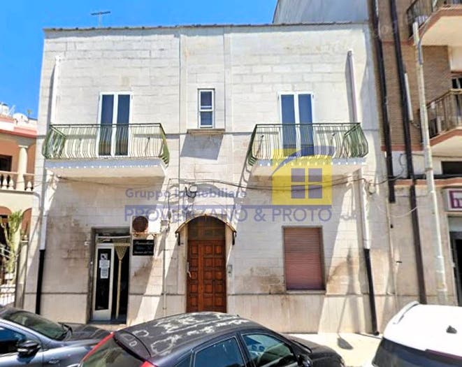 Casa in vendita in Via Imperatore Augusto, Commenda, Brindisi
