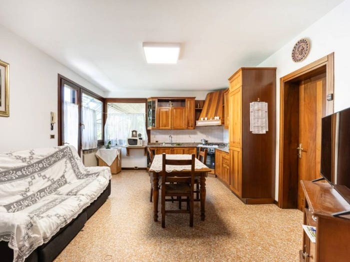 Casa con 5 locali in vendita in Via Fornasa, San Gregorio, Veronella