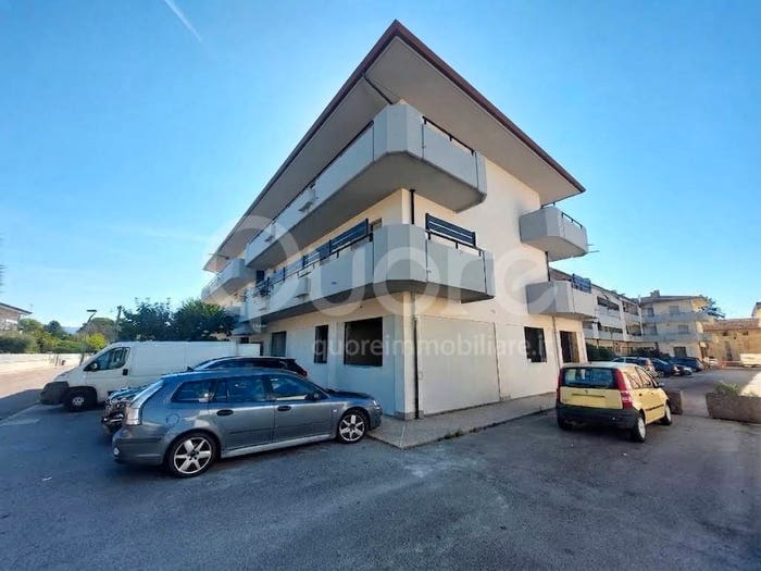 Appartamento con 5 locali in vendita in via settembre, Centro, Povoletto