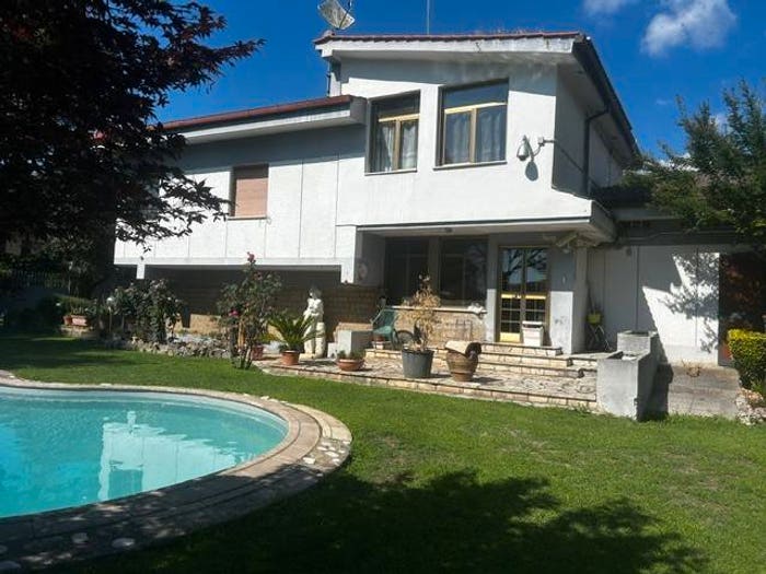 Casa con 6 locali in vendita in Viale Antonio Gramsci, Poggio Dell'ellera, Campagnano di Roma