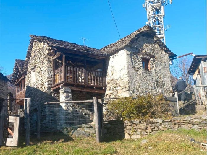 Casa bilocale in vendita in Localita Gulo, Pieve Vergonte