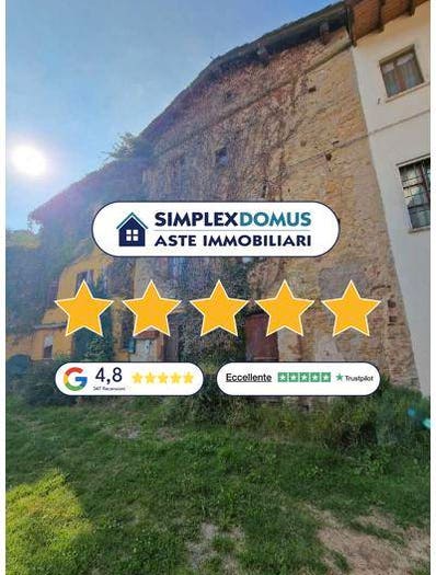 Casa con 6 locali in vendita in Frazione San Vito, Garbagna