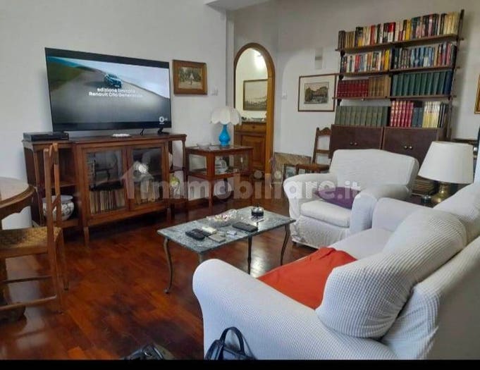 Appartamento trilocale in vendita in VIA MANZONI, Posillipo, Napoli