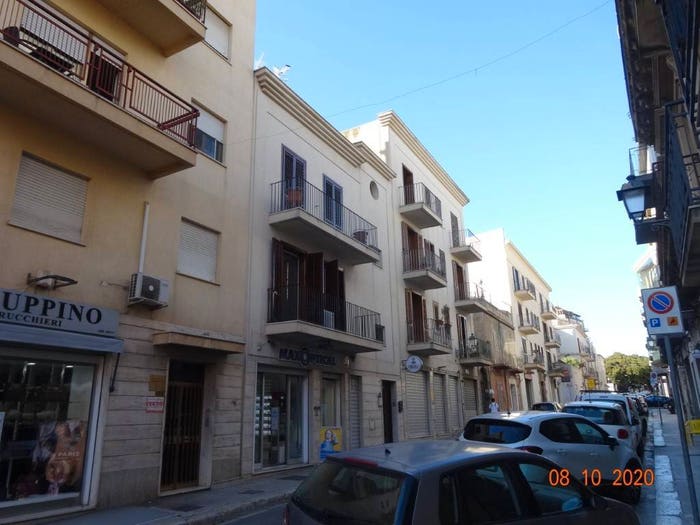 Appartamento trilocale in vendita in Via Fra' Serafino Mannone, Centro, Castelvetrano