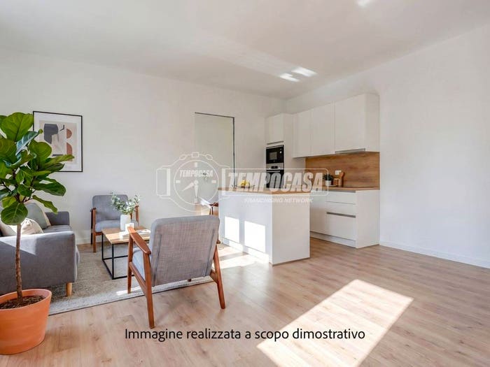 Appartamento monolocale in vendita in Via San Antonio, Centro, Luino