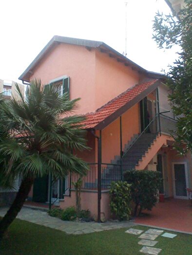 Casa quadrilocale in vendita in Ceriale