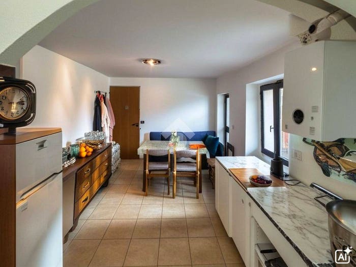 Appartamento trilocale in vendita in Via Benti, Centro, Trescore Balneario