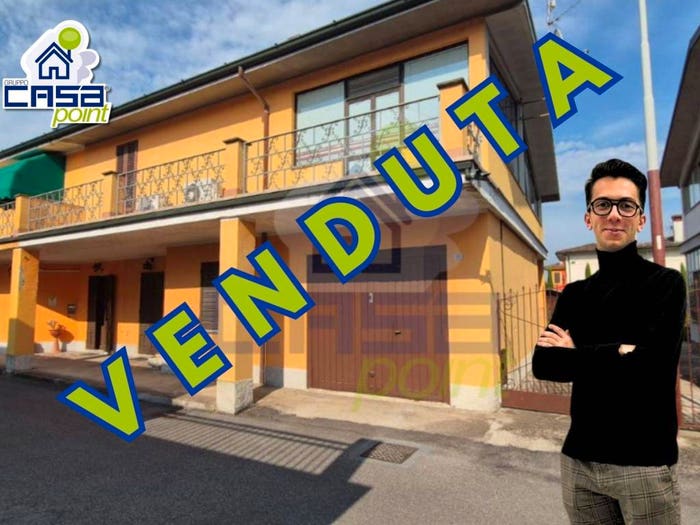 Casa con 6 locali in vendita in via Aldo Moro, Centro, Paderno Ponchielli