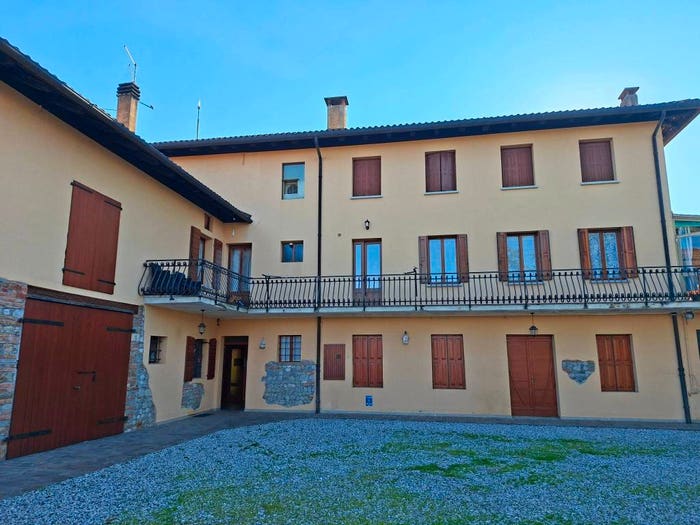 Casa con 6 locali in vendita in Orsaria, Premariacco