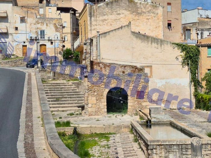 Casa con 6 locali in vendita in Via Discesa Santuario, Centro, Alcamo