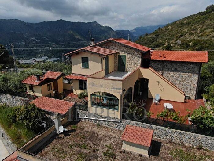 Casa con 6 locali in vendita in Via Magauda, Camporosso