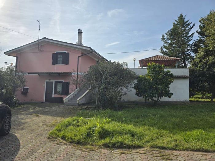 Casa con 5 locali in vendita in Via Peschieta, Centro, Ceccano