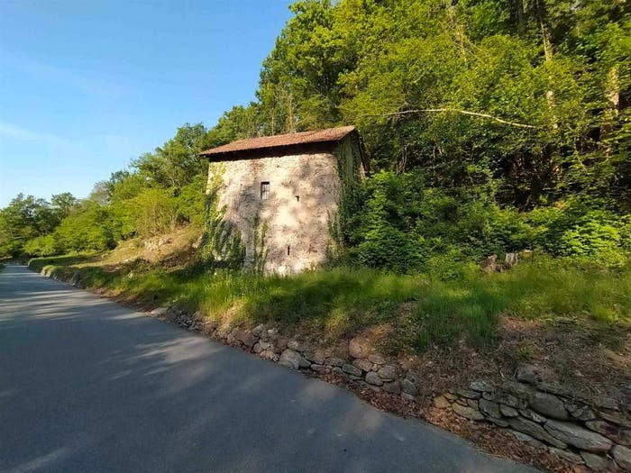 Casa bilocale in vendita in Invorio