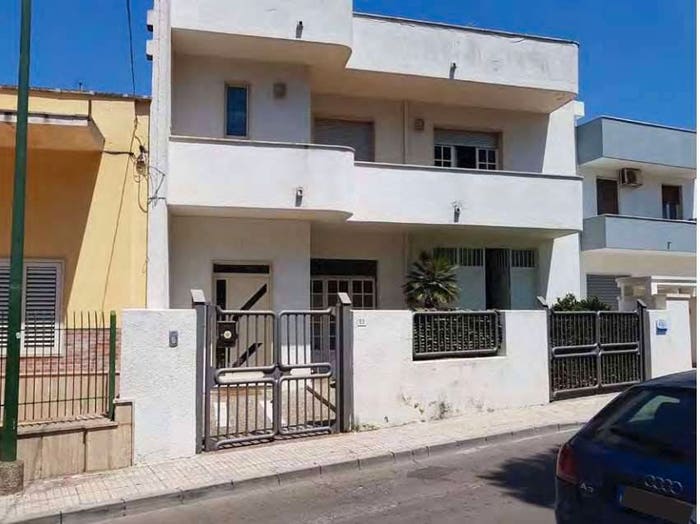 Appartamento con 6 locali in vendita in Via A Vespucci, Centro, Porto Cesareo