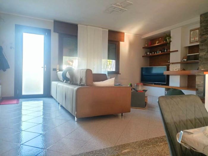 Casa quadrilocale in vendita in Viale Orsola, Centro, Caorso