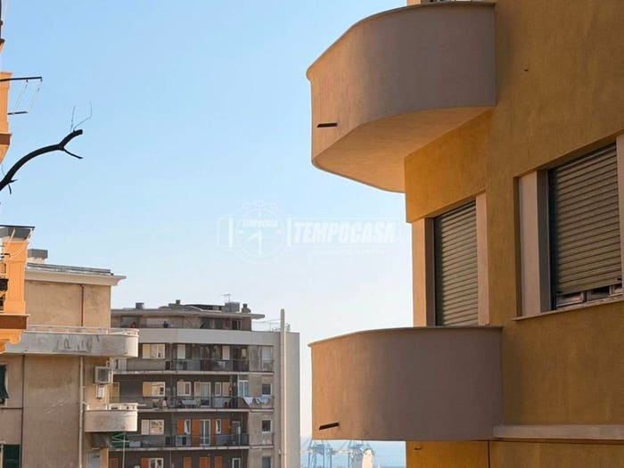 Casa con 6 locali in vendita in Salita San Francesco da Paola, Dinegro, Genova