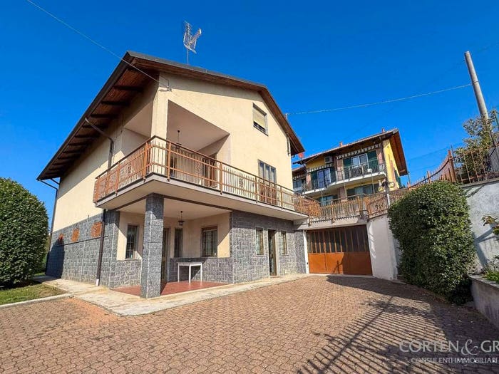 Casa con 6 locali in vendita in via San Maurizio, Alpignano