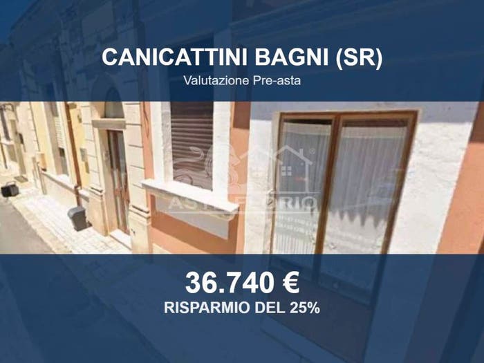 Casa quadrilocale in vendita in Via Principe Amedeo, Canicattini Bagni