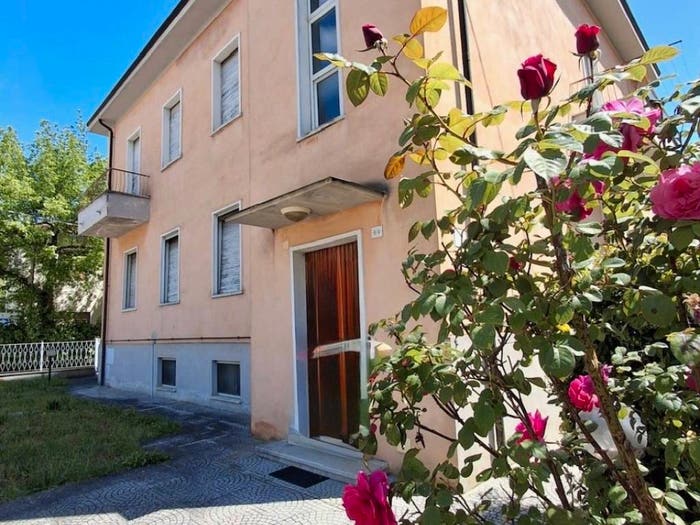 Casa con 6 locali in vendita in Via Guglielmo Ferrero, Sanmagno Sterpete Corvia, Foligno