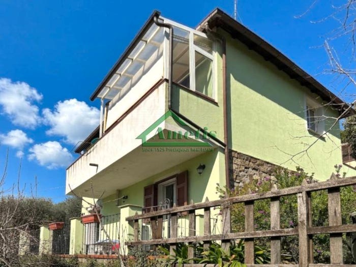 Casa con 6 locali in vendita in Diano Borello, Centro, Diano Arentino
