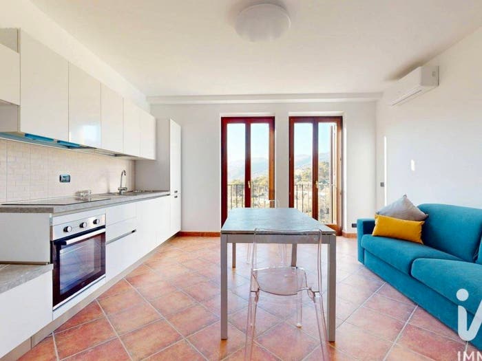 Appartamento trilocale in vendita in Località Costa d'Agosti, Andora