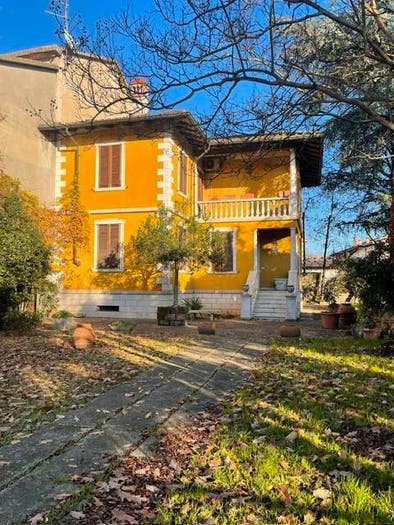 Casa con 6 locali in vendita in Viale Martiri della Libertà, Centro, Gambara
