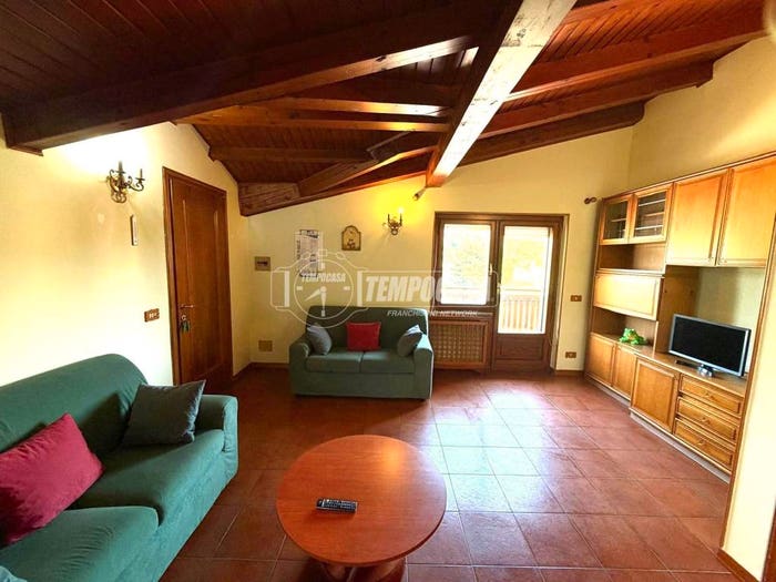 Appartamento trilocale in vendita in Via Vignole, Vignole, Belluno