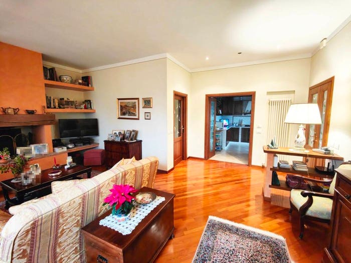 Appartamento quadrilocale in vendita in Via Trieste, Ambra, Bucine