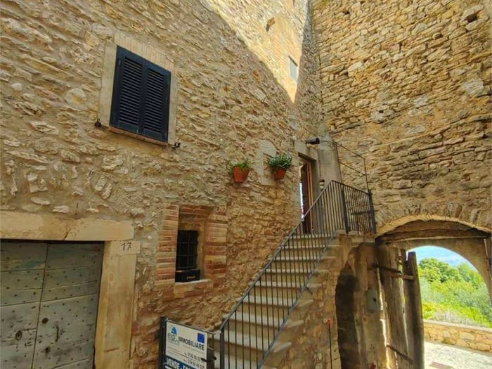 Casa trilocale in vendita in Torri, Gualdo Cattaneo