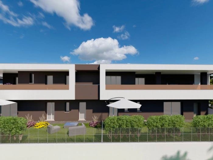 Appartamento quadrilocale in vendita in Viale dell'Appennino, Parco Urbano Piscina, Forlì
