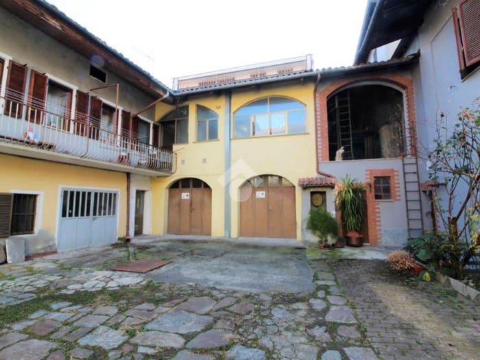 Casa quadrilocale in vendita in VIA MAZZINI, Montalto Dora