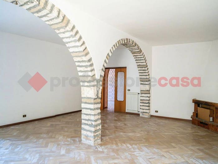 Appartamento con 5 locali in vendita in Via Prignano di Sotto, Anagni