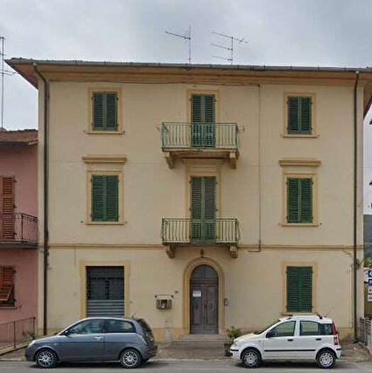 Casa con 6 locali in vendita in Serravalle Pistoiese