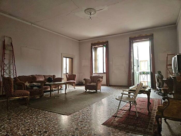 Casa con 6 locali in vendita in Castello SNC, Santi Giovanni e Paolo Santa Maria Formosa, Venezia