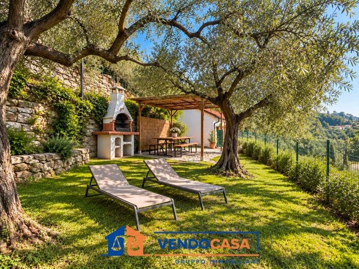 Casa bilocale in vendita in Via Castellari, Pietra Ligure