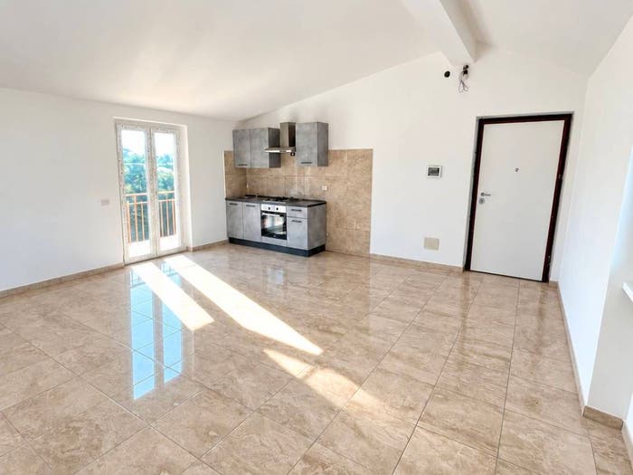 Appartamento trilocale in vendita in Via Piani di Gorzano, Valle Martella, Zagarolo