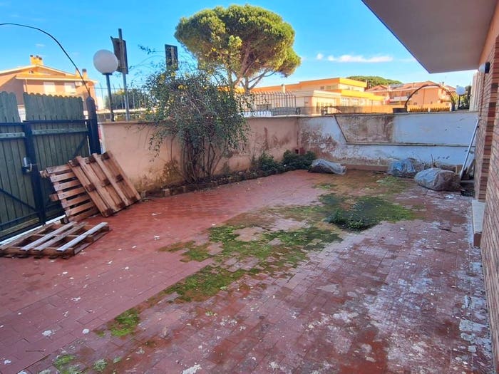 Appartamento trilocale in vendita in Palo Laziale, Ladispoli