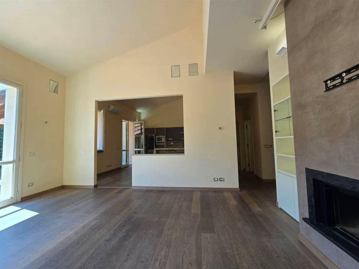 Appartamento con 5 locali in vendita in Via Reginaldo Giuliani, Castello, Firenze