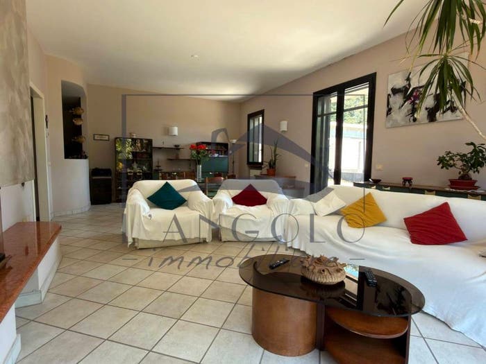 Casa con 6 locali in vendita in Via Mantova, Olgiate Olona