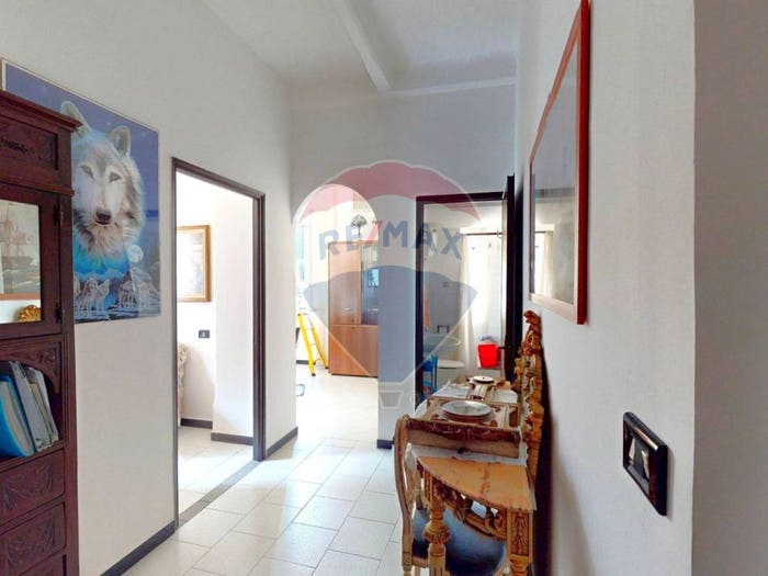 Appartamento trilocale in vendita in Via Bolzaneto, Bolzaneto, Genova