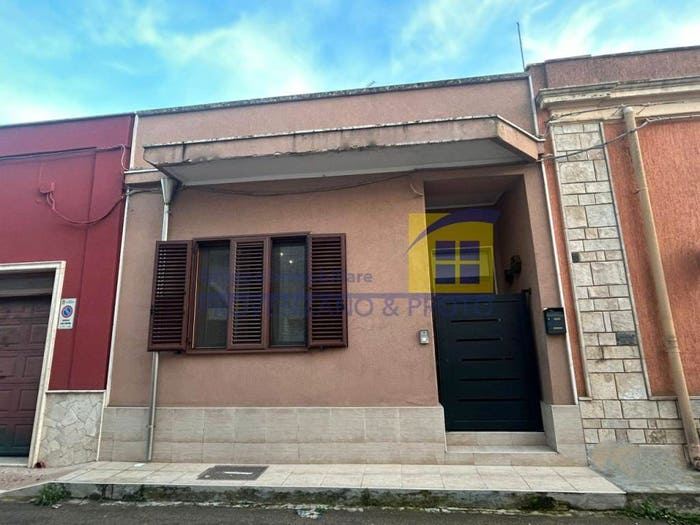 Appartamento trilocale in vendita in Via Dante Alighieri, Centro, San Pietro Vernotico