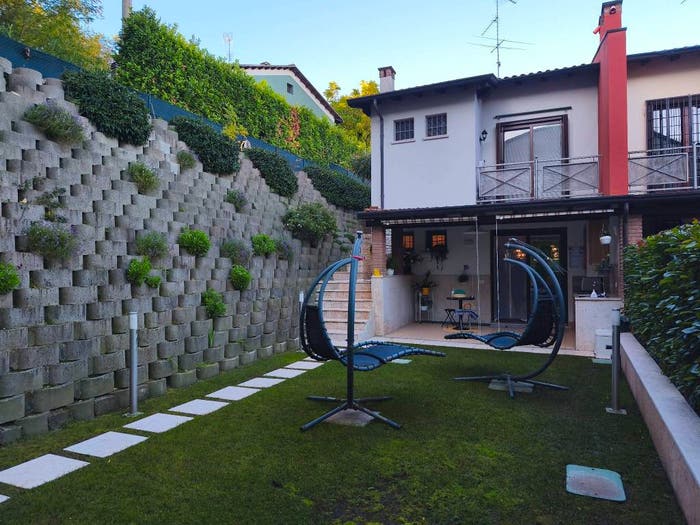 Casa quadrilocale in vendita in Via Ossario, Centro, Solferino