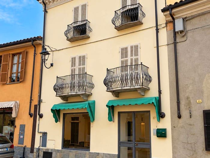 Casa con 6 locali in vendita in Corso Umberto I, Centro, Refrancore