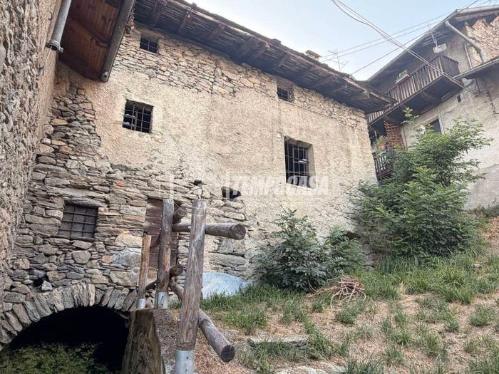 Casa con 5 locali in vendita in SR, Excenex, Aosta