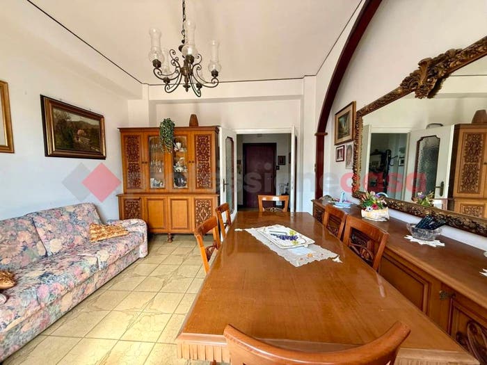 Appartamento trilocale in vendita in Via Caduti sul Mare, Gaeta
